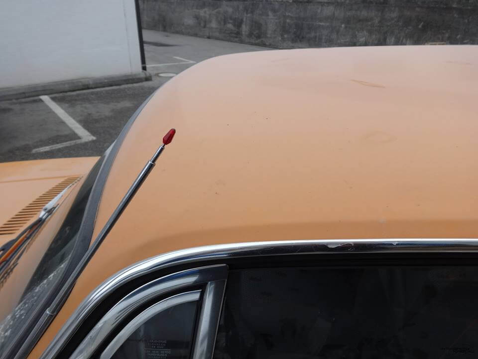 Avtokozmetika Kristal – Profesionalno detajlno čiščenje, poliranje in zaščita - BMW 2002 ti