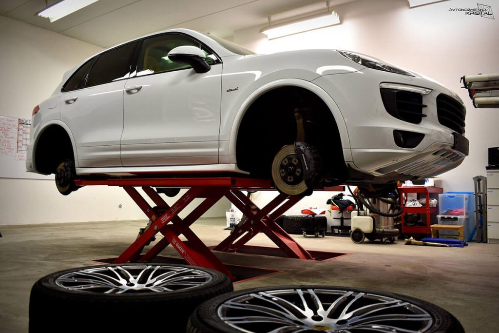 Avtokozmetika Kristal – Profesionalno detajlno čiščenje, poliranje in zaščita - Porsche Cayenne Diesel